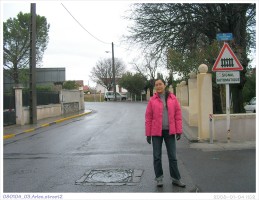 080104_03.Arles.street2