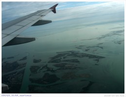 080125_19.AIR_nearVenice